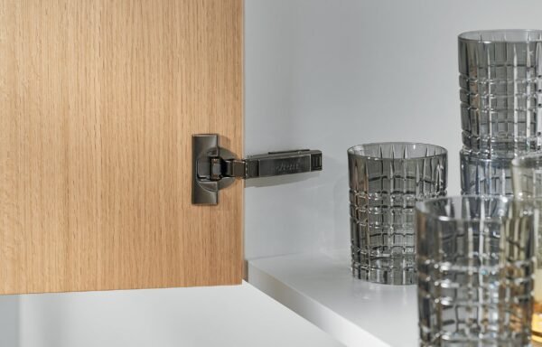 Dobradiças de móveis