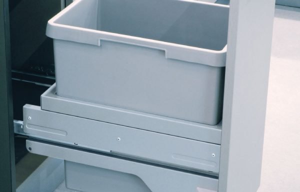 AS Euro Cargo S 300 30L